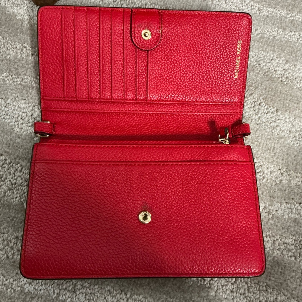 Michael Kors Leather Wallet with removable (Red Braided/Custom Faux Pearl chain - Picture 3 of 14